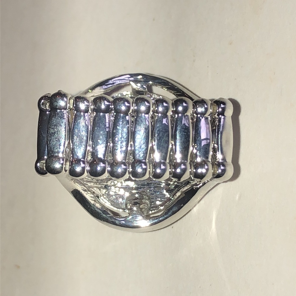 Peach Faux Pearl Rhinestone Halo Silver Tone Ring - Picture 4 of 5